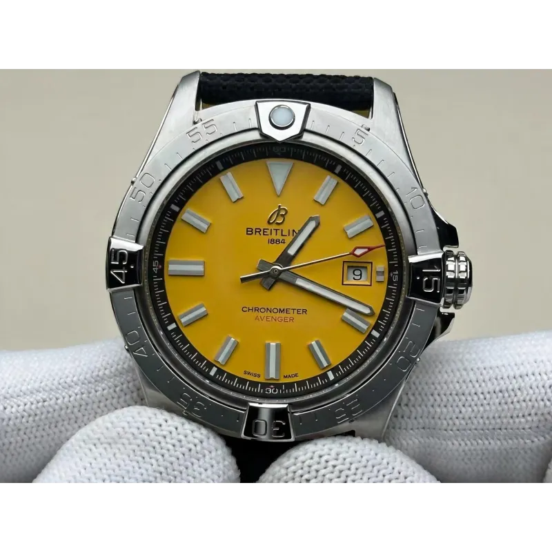 Breitling Avenger A17319101I1X1 Replica - Gele Wijzerplaat Geribbelde Lunette