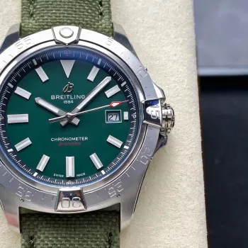 Breitling Avenger A17328101L1X1 Replica - Groene Wijzerplaat Geribbelde Lunette