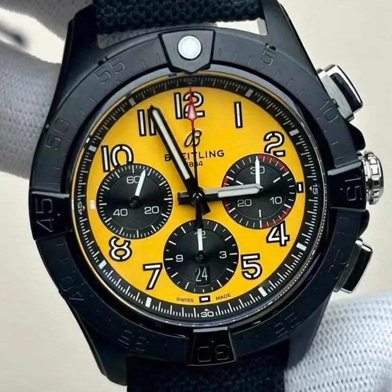 Breitling Avenger B01 Chronograph 44 Night Mission SB0147101I1X2 Replica - Gele Wijzerplaat