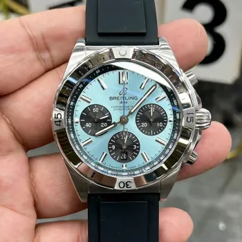 Breitling Chronomat PB0134101C1S1 Replica - IJsblauwe Wijzerplaat Geribbelde Lunette
