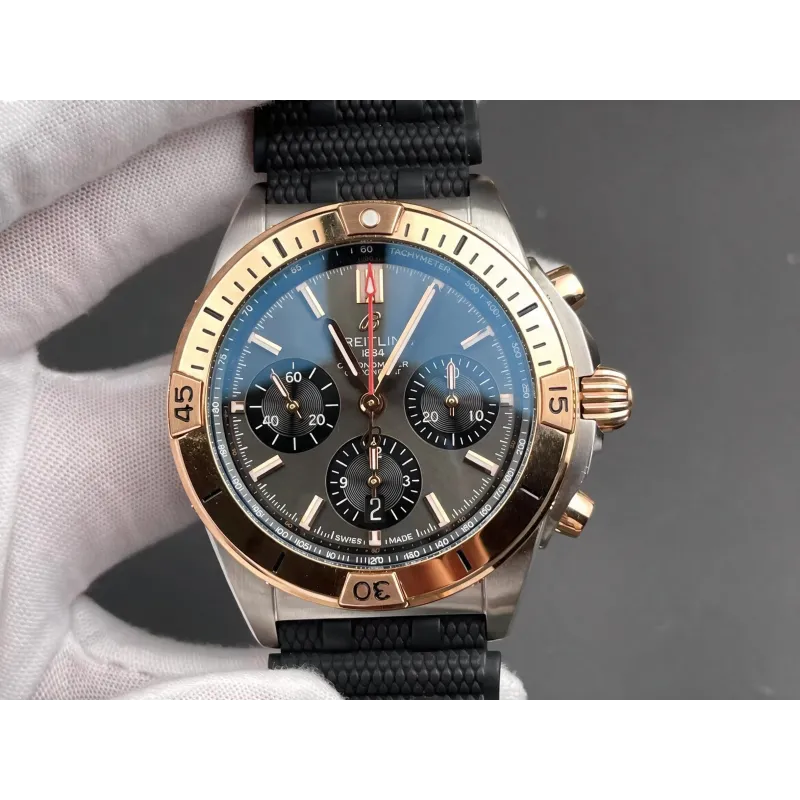 Breitling Chronomat UB0134101B1S1 Replica - Grijze Wijzerplaat Geribbelde Lunette