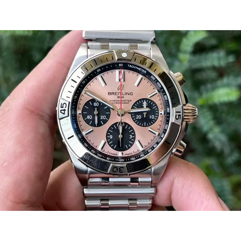 Breitling Chronomat AB0134101K1A1 Replica - Beige Geribbelde Lunette