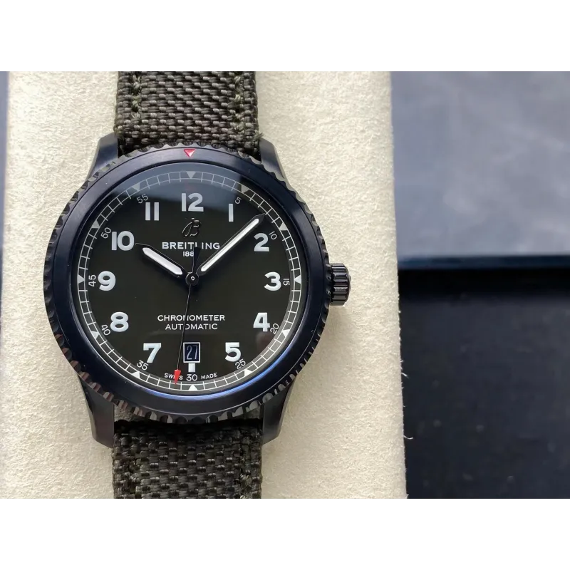 Breitling Navitimer 8 Automatic 41 Curtiss Warhawk 173152A1L1X1 Replica - Groene Wijzerplaat