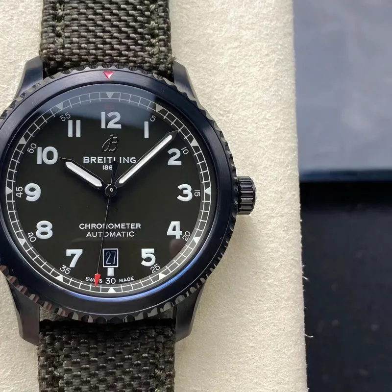 Breitling Navitimer 8 Automatic 41 Curtiss Warhawk 173152A1L1X1 Replica - Groene Wijzerplaat