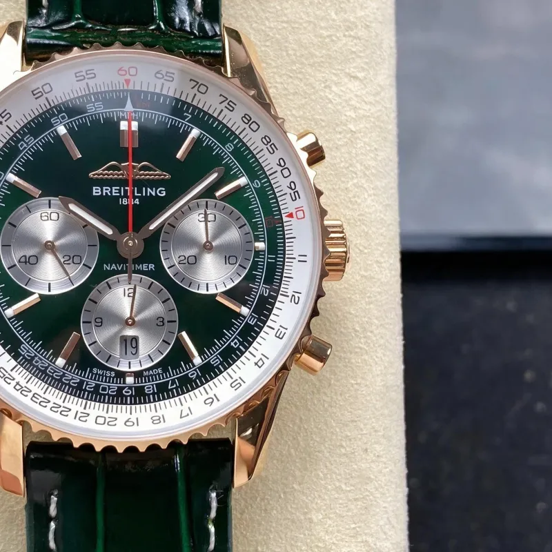 Breitling Navitimer RB01384A1L1P1 Replica - Groene Wijzerplaat Geribbelde Lunette