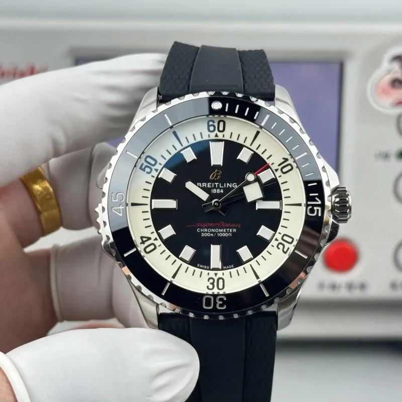 Breitling Superocean Automatic 46 A17378211B1S1 Replica - Cream Rubberen Band