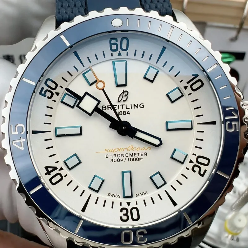 Breitling Superocean A17375E71G1S1 Replica - Zilveren Wijzerplaat Geribbelde Lunette