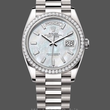 Replica Rolex Day-Date 36mm dames-128349RBR-Witte parelmoer wijzerplaat-Diamanten ring MOP