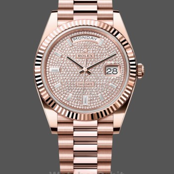 Replica Heren Rolex Day-Date-228235, 40mm, Diamond Paved Dial, Fluted Bezel, Heren met Diamond Paved