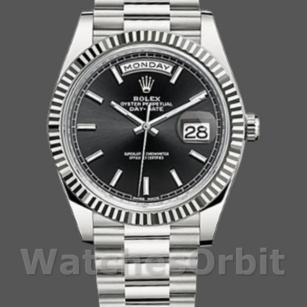 Replica Heren Rolex Day-Date-228239, 40 mm, zwarte index wijzerplaat, geribbelde lunette, heren zwart