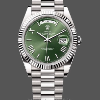 Replica Heren Rolex Day-Date-228239, 40 mm, groene Romeinse wijzerplaat, geribbelde lunette