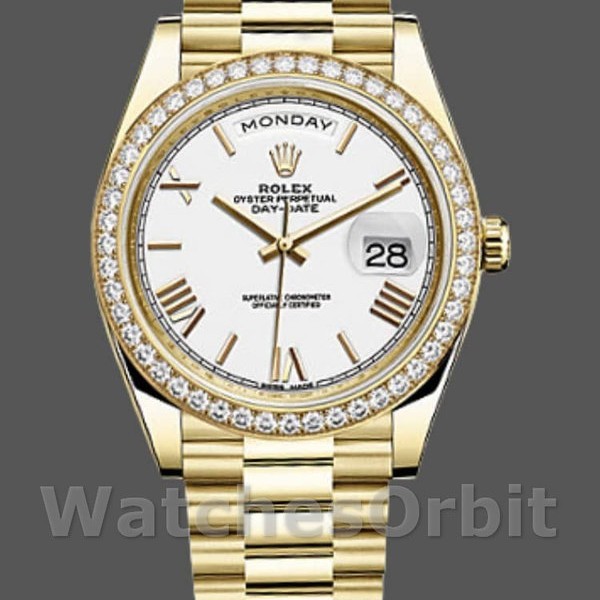 Replica Heren Rolex Day-Date-228348RBR, 40mm, Witte Romeinse Wijzerplaat, Diamanten Bezel