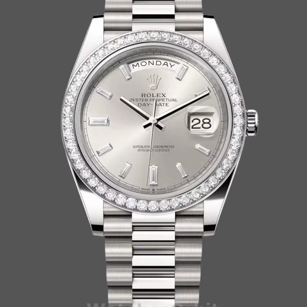 Replica Heren Rolex Day-Date-228349RBR, 40mm, Zilveren wijzerplaat, Diamanten ring