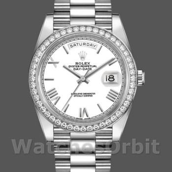 Replica Heren Rolex Day-Date-228349RBR, 40mm, Witte Romeinse Wijzerplaat, Diamanten Bezel