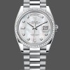 Replica Rolex Sky-Dweller 42-336934 0002, witgoud, geribbelde lunette, groene wijzerplaat voor heren