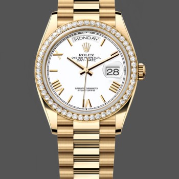 Replica Rolex Day Date 36-m128239 0059, witgoud, witte wijzerplaat, geribbelde lunette, president, wit
