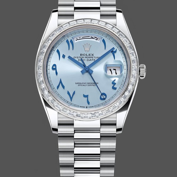 Replica Heren Rolex Day-Date Platinum Ijsblauw Arabisch wijzerplaat Diamant Bezel 228396TBR 40MM Ijsblauwe wijzerplaat